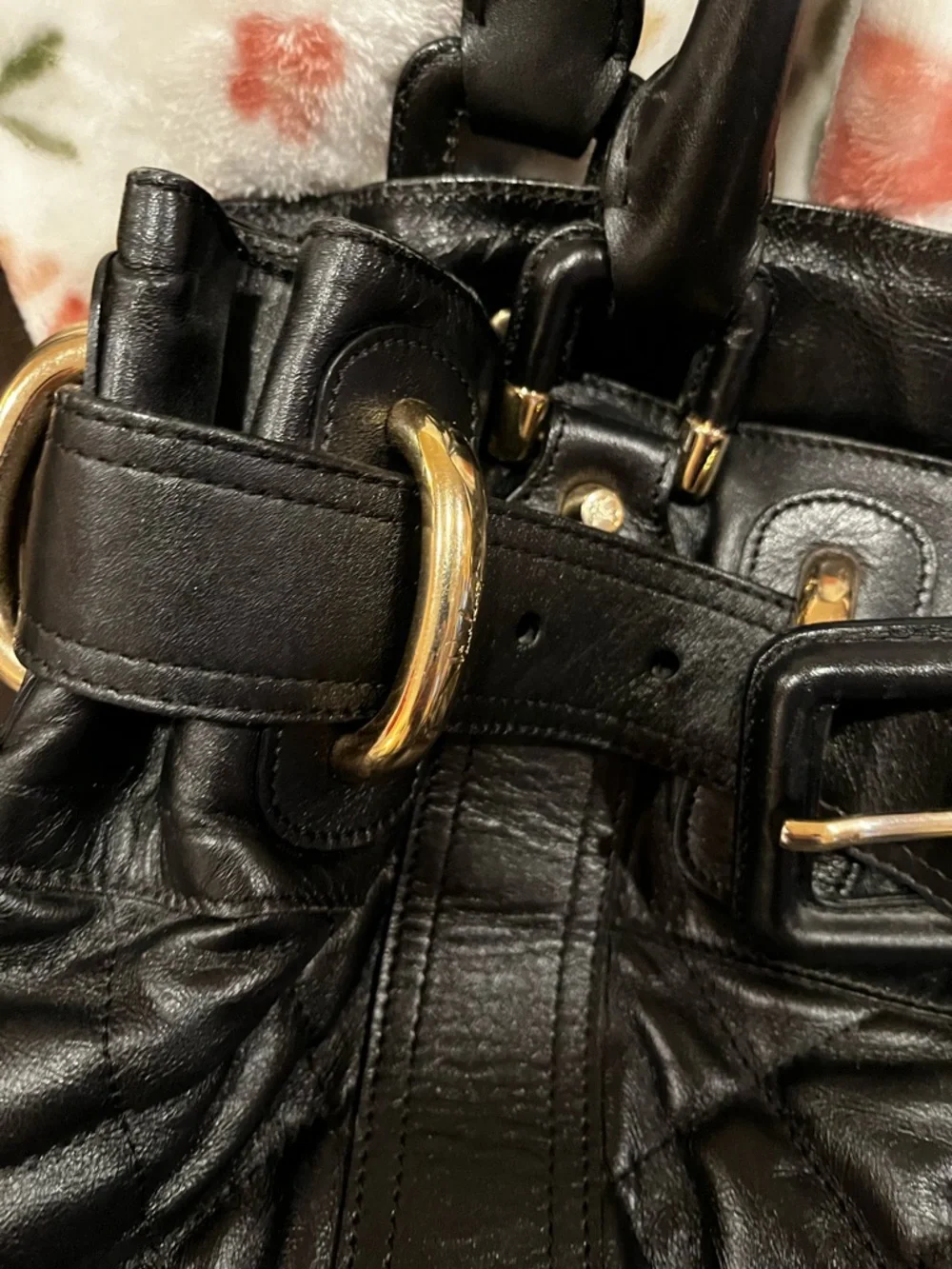 Burberry Black Quilted Leather Shoulder Bag with Gold Hardware - Picture 4 of 7